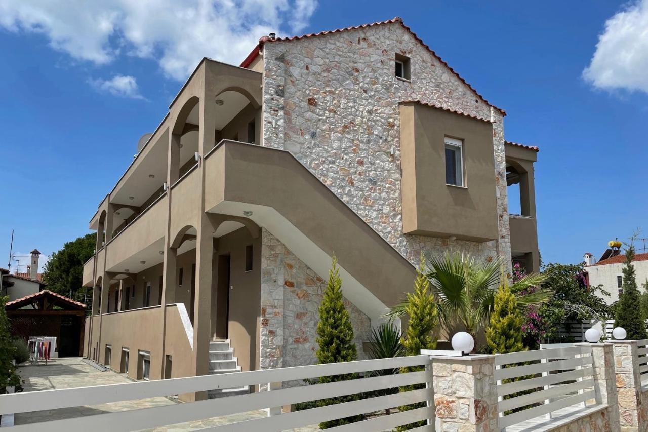 Royals Apartments Nikiti  Exterior photo